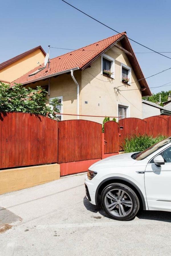Luca Holiday House Budaörs Екстериор снимка